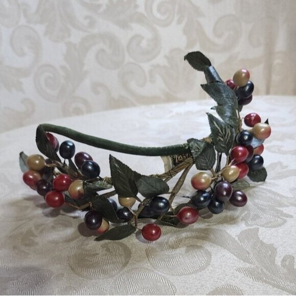 Vintage 1950s Hatnip by Ruth Kamke Berry & Leaf Headband | Handcrafted Millinery - Picture 14 of 16